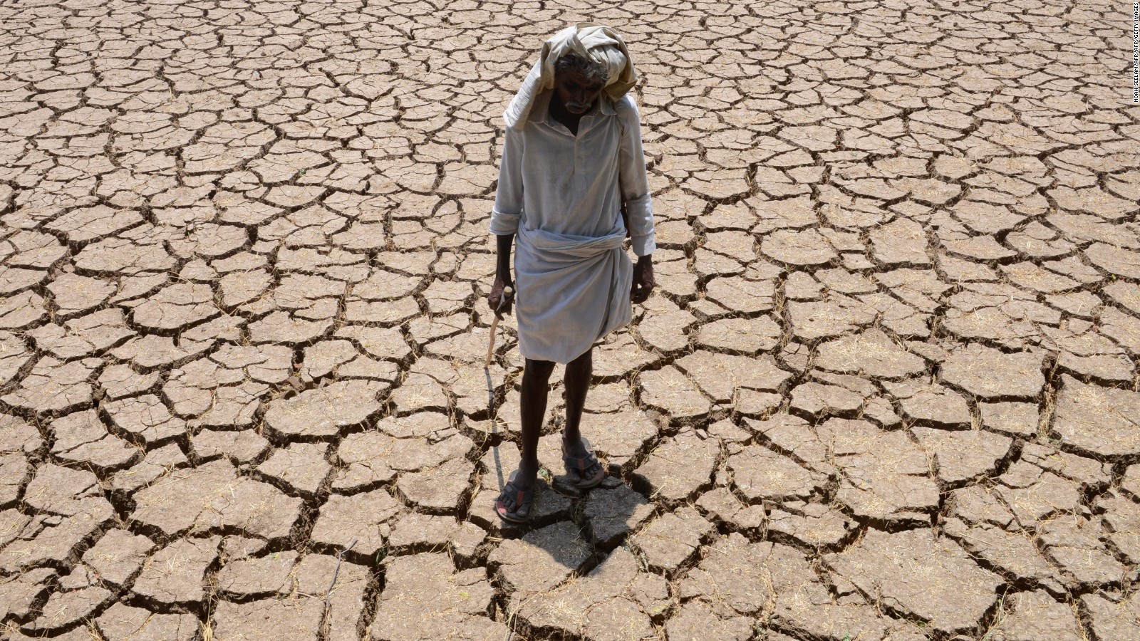 160505102910-gettyimages-524092582india-drought-full-169