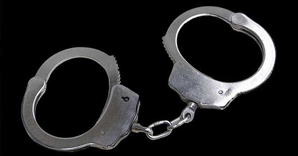 arrest-generic-thinkstock-240_650x400_81429282265