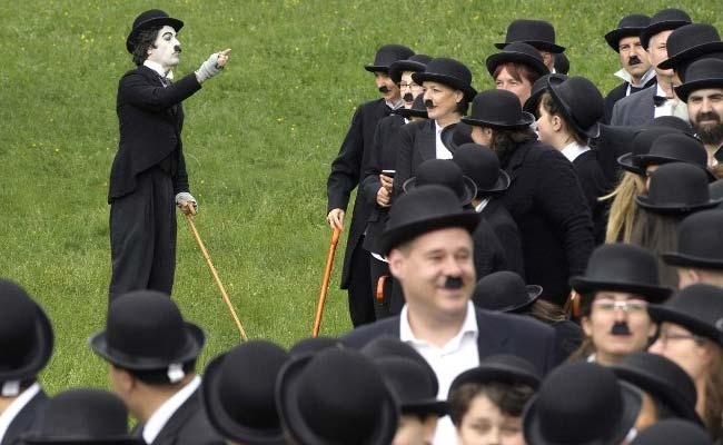 sir-charlie-chaplin-mass-gathering-afp_650x400_41492359954