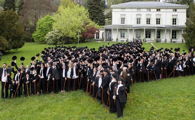 sir-charlie-chaplin-mass-gathering-afp_650x400_61492360000