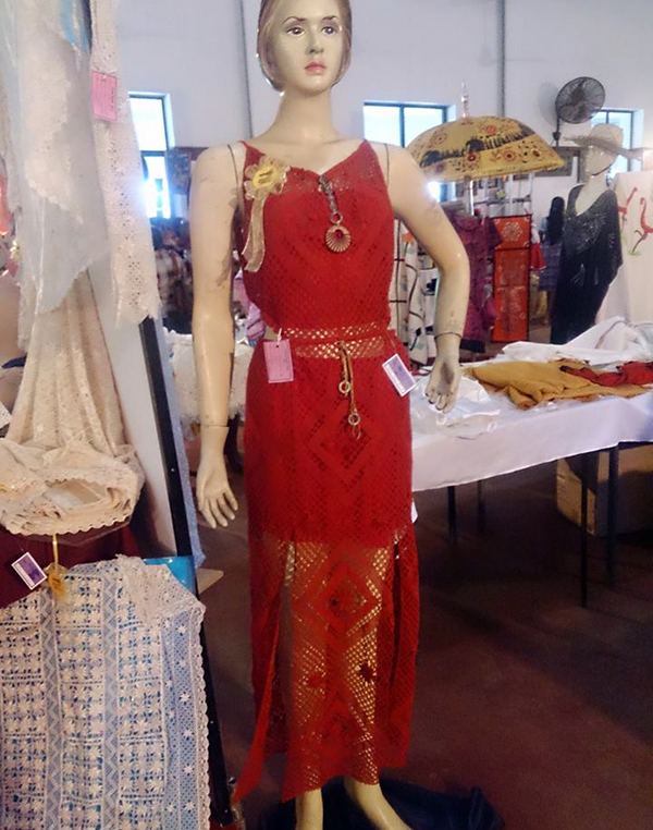 05 රේන්ද ආශ්‍රිතව නිර්මාණය කල ඇදුමක්