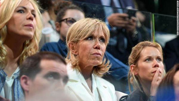 170506153857-brigitte-trogneux-children-tiphaine-laurence-exlarge-169 copy