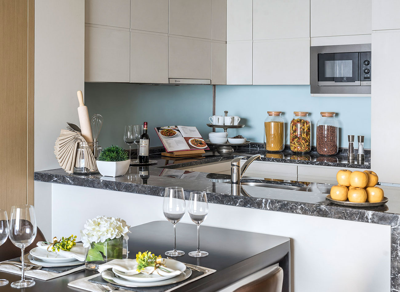 Apartment-kitchen-corner