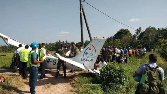 Private light aircraft makes an emergency landing; three injured ...