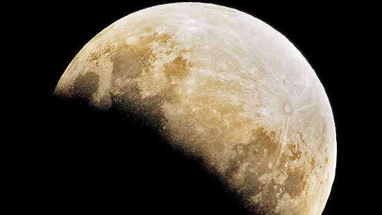 A partial Lunar Eclipse on July 17 - Jyotisha News | Daily Mirror