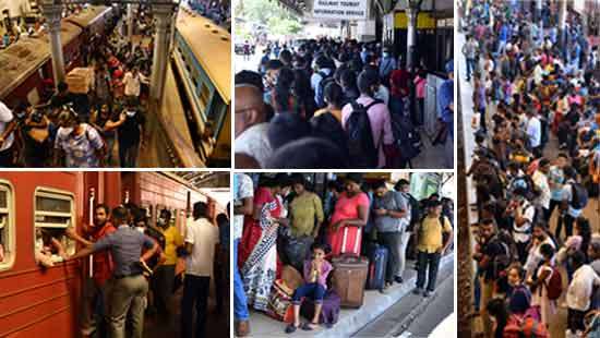 Overcrowded trains... - Caption Story | Daily Mirror