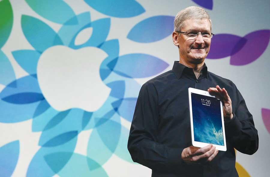 Om indstilling marmor lammelse Tim Cook – Genius CEO who took Apple to next level - Features | Daily Mirror