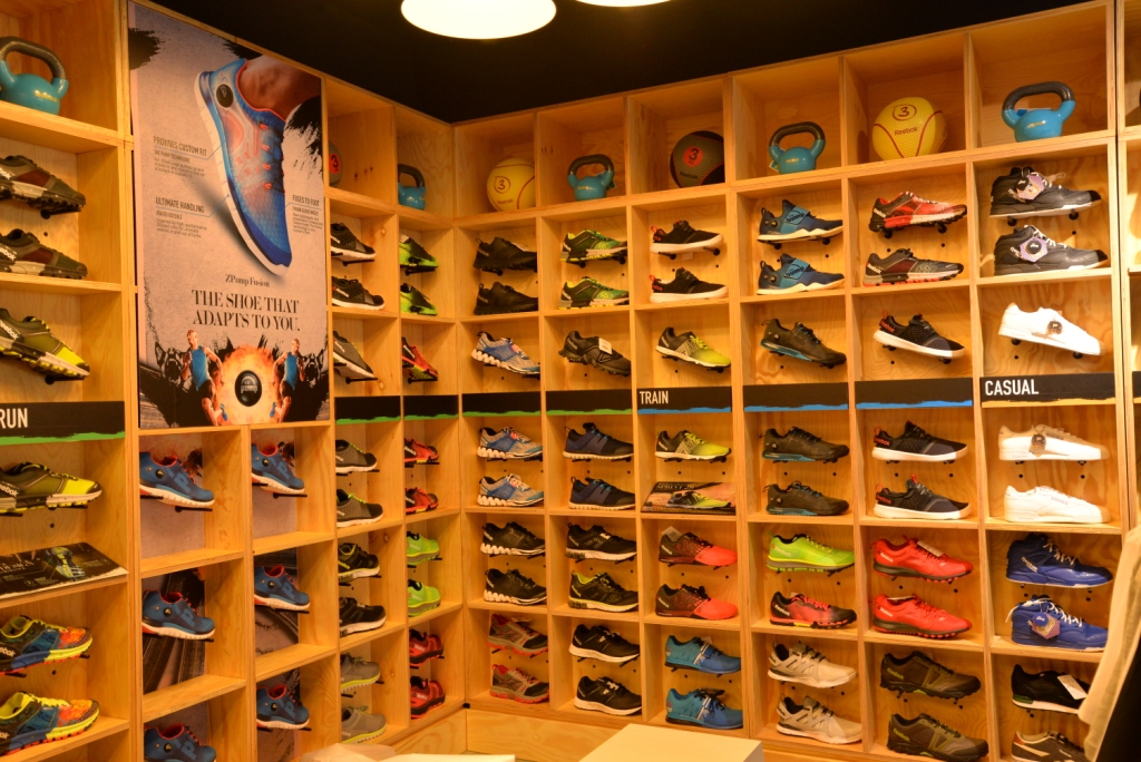 Reebok showroom store in colombo