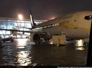 Chennai airport closed until noon on Sunday Daily Mirror Sri