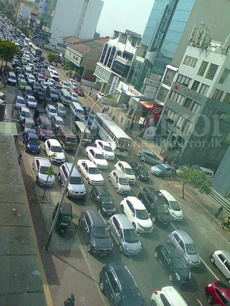 traffic in colombo city