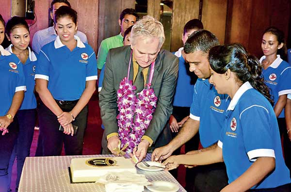 IBE Negombo celebrates 10th anniversary; felicitates staff - Business ...