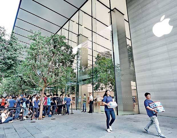 The New Two Story Apple Store in Singapore Opens on May 27 - Patently Apple