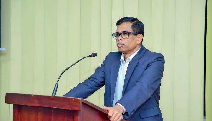 TRCSL reviews telecom innovation, R&D progress