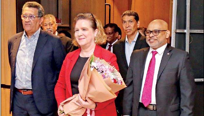 Sri Lanka–Canada business ties strengthened at SLCBC reception