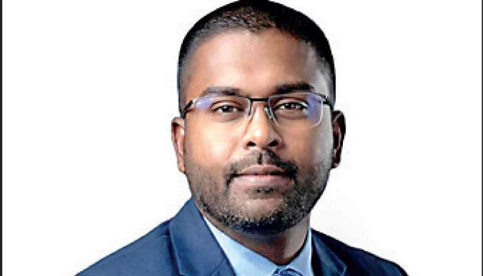 New CEO at Siyapatha Finance assumes office today