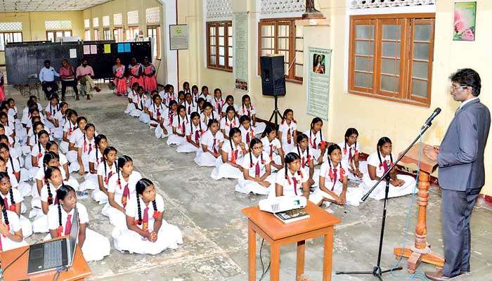Students of Karampon Little Flower Convent, Jaffna get introduction to AI