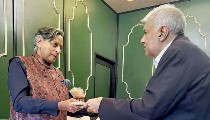 Shashi Tharoor, Ranil meet