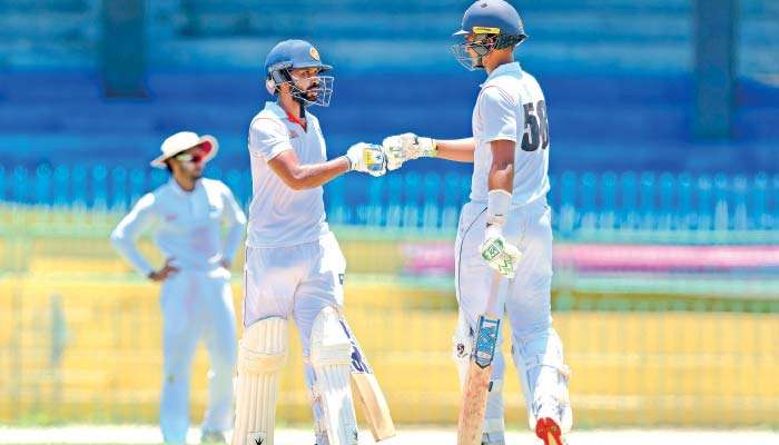 Pathiratne (5/41) rattles defending champions Galle