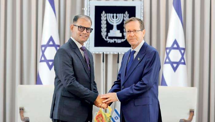 New Ambassador Saman Chandrasiri presents credentials to Israeli President