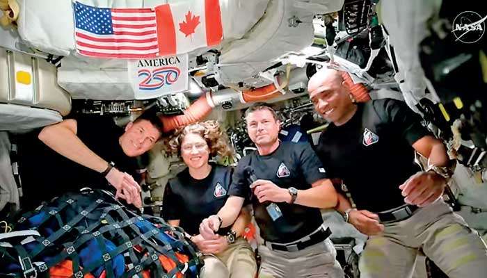 Armageddon eclipsed – Or,  fly me to the moon before the madmen burn it down