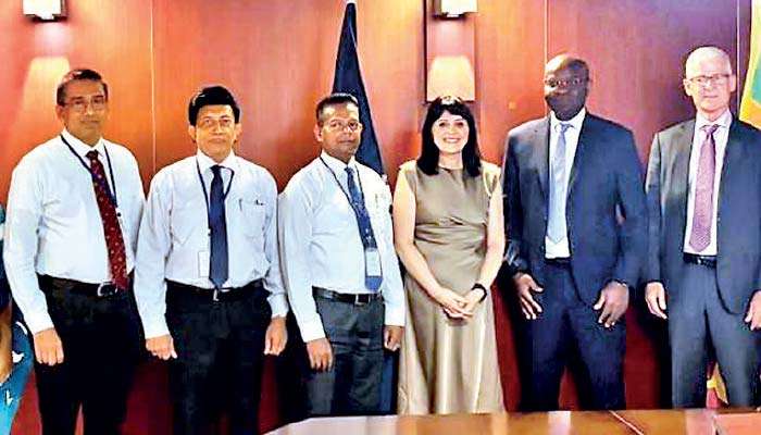 IMF delegation reviews  Sri Lanka Customs progress