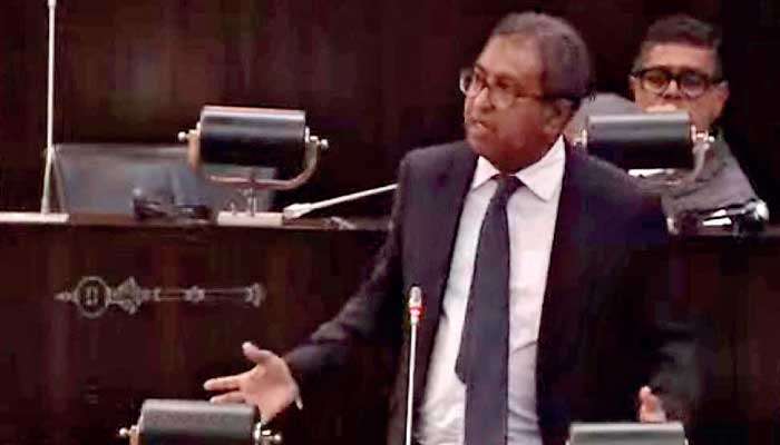 Harsha questions return of ‘crisis era’ with forced export conversion rule