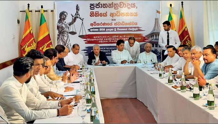 Opposition unites against Govt.’s judicial retirement age proposal