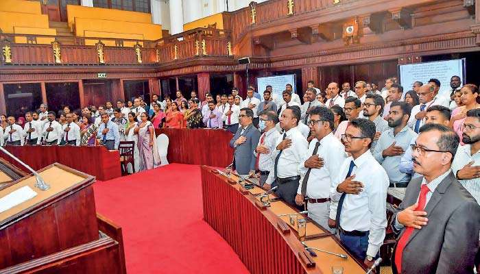 Govt. launches public complaint drive