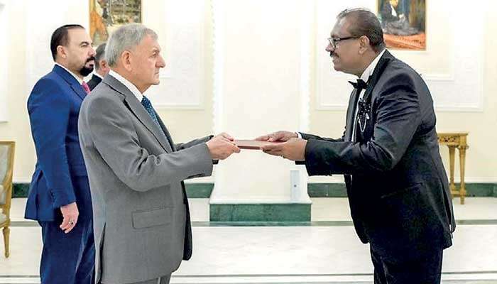 Ambassador Udaya Indrarathna presents credentials to Iraq President