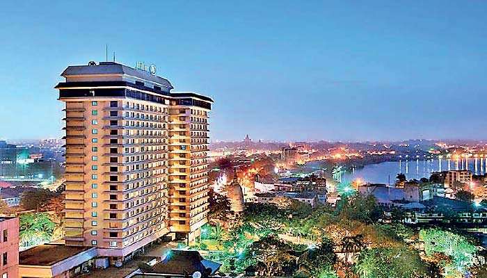 Hilton Colombo: Why tie the bride’s hands before the auction?