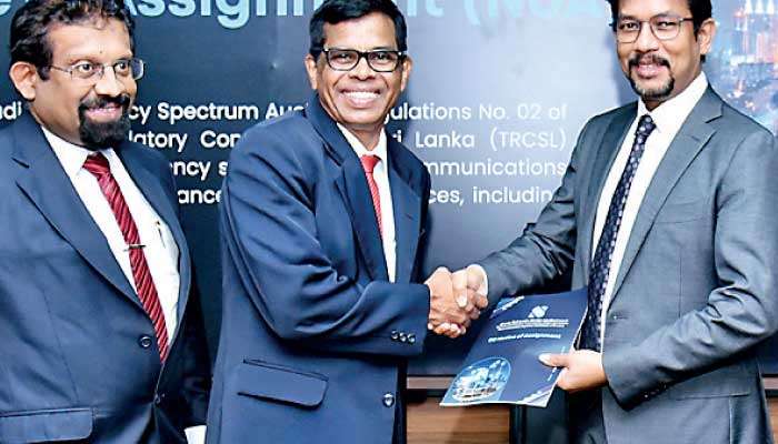 Govt. announces 2025 5G spectrum auction