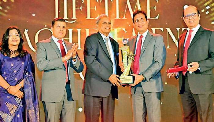 CA Sri Lanka honours five Chartered Accountants for lifelong service  to nation and profession