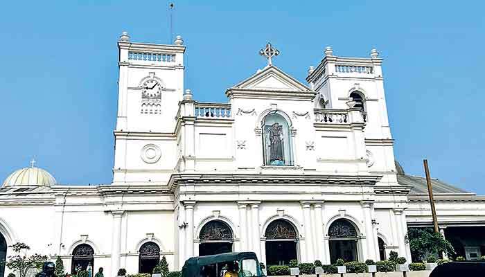 Celebrating 191st feast of St. Anthony of Padua at Kochchikade, Colombo