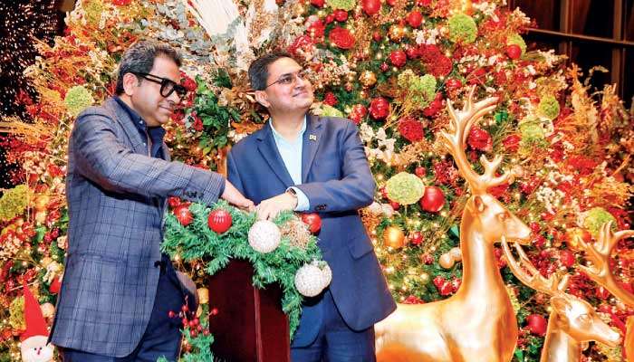 ITC Ratnadipa unveils first Christmas in city of Colombo