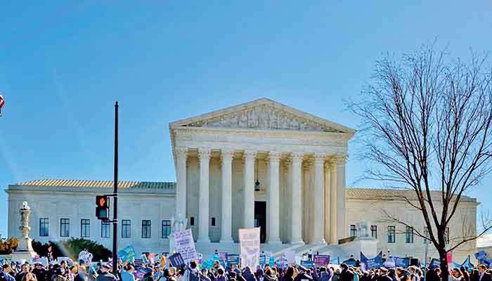 The accountability gap: Global contrasts and responses to political corruption and crime