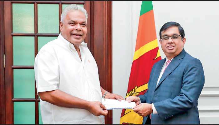 Lakbima Rice Mills donates Rs. 100 m to ‘Rebuilding Sri Lanka’ Fund