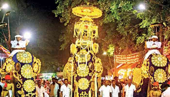 Dialog reinforces commitment to heritage through  Kelaniya Duruthu festival