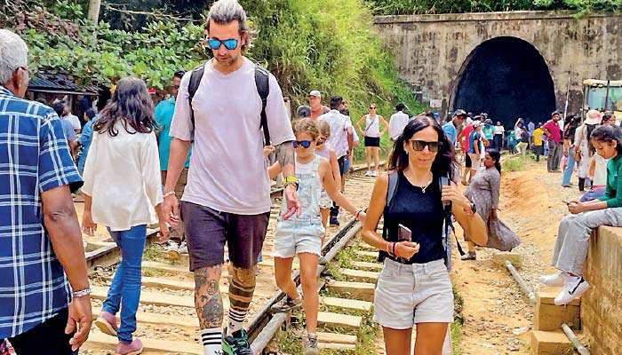 Sri Lanka tourism crosses 1.5 m arrivals