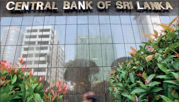 Banks, frauds and stakeholders