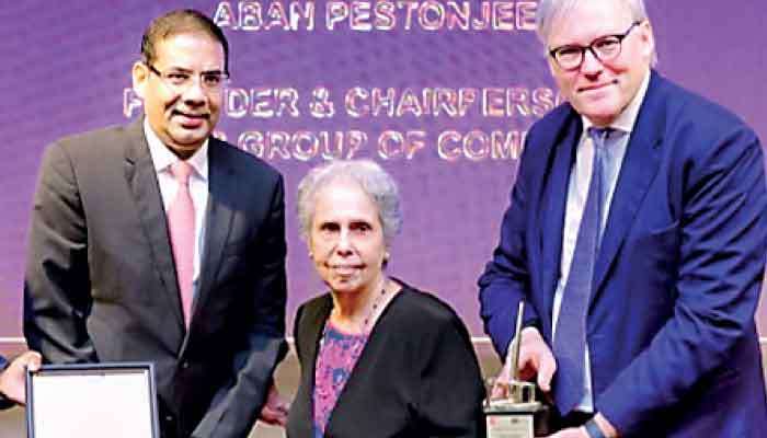 Aban Pestonjee honoured with Lifetime Achievement Award at SLID-ACCA National Director Awards