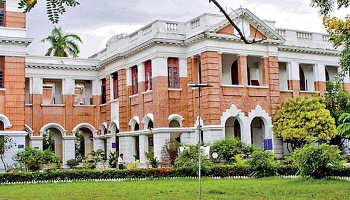 RTI action compels Royal College  to furnish info on alleged fiasco over rugby season ticket money lost