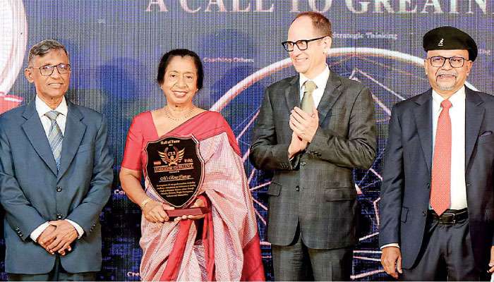 Rose Cooray inducted to Hall of Fame at Great Manager Awards 2024