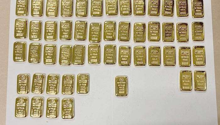 AASL staff member arrested at BIA with Rs. 210 m  worth of gold biscuits