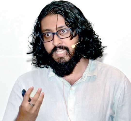 Economy fundamentally changing, not everyone will make it: Frontier