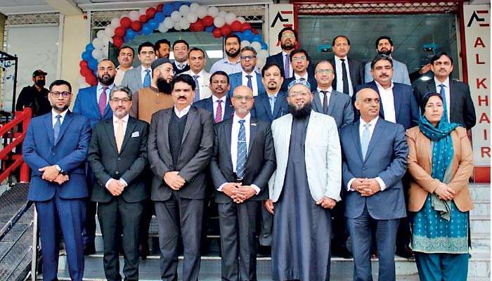 High Commissioner opens the 88th microfinance branch of LOLC in Pakistan