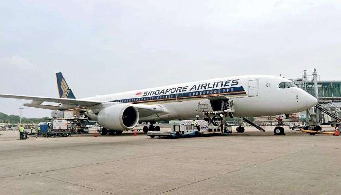 Singapore Airlines begins day time flights; expands services to 10 flights per week