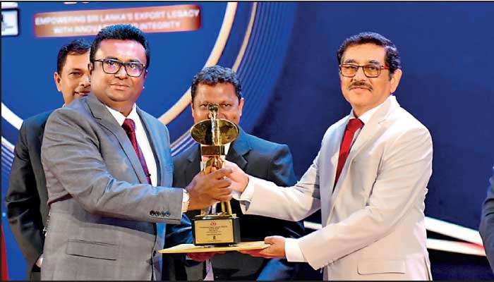 Arava wins Presidential Export Award for excellence in coconut substrate products