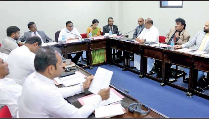 Parliamentary Select Committee begins deliberations on Provincial Council electoral system