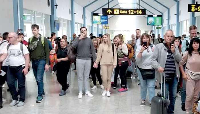 Sri Lanka races towards record arrivals in April