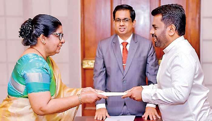 Supreme Court Justice Murdu Fernando takes oath as 48th Chief Justice